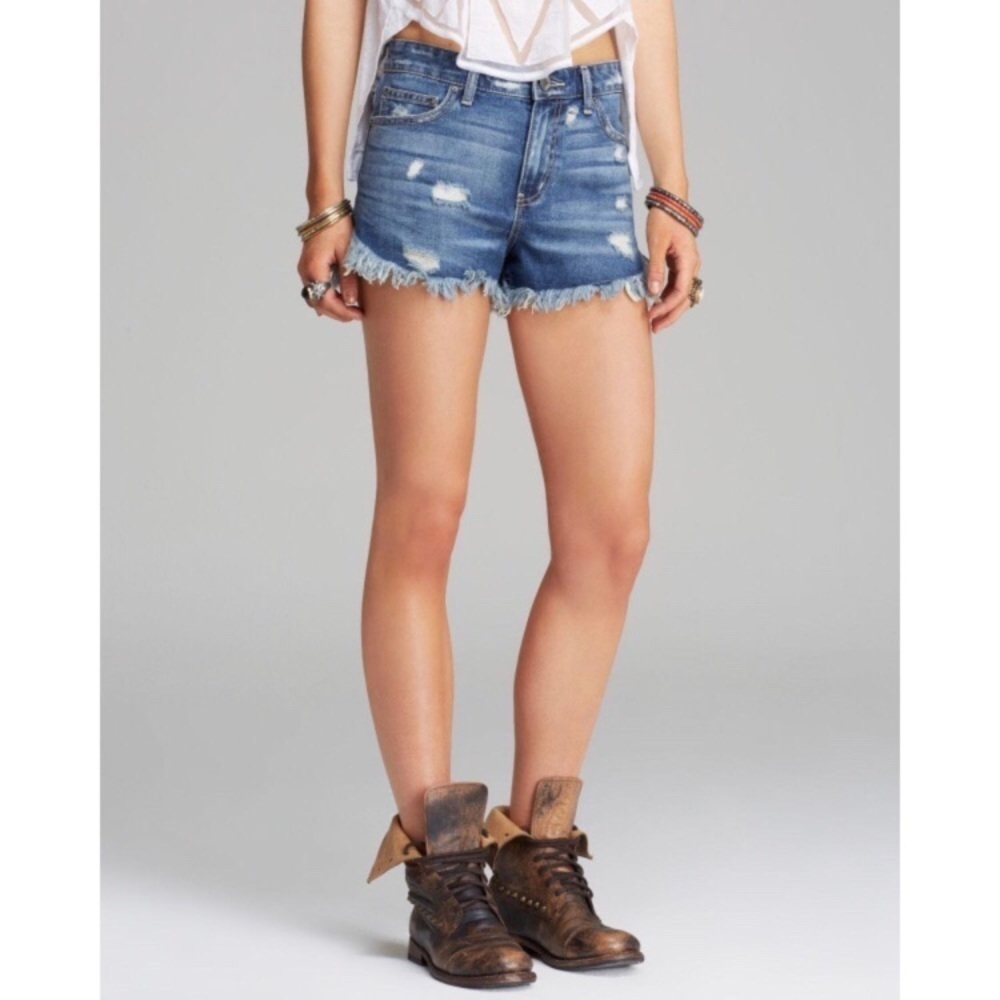 Free people dolphin hem distressed jean shorts - Picture 4 of 7